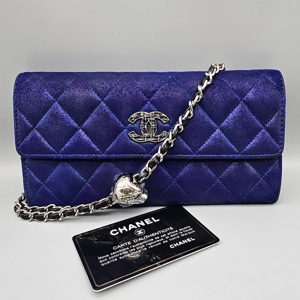 Chanel Quilted Iridescent Blue Wallet on Chain (WOC) Ruthenium HW - Picture 12 of 17